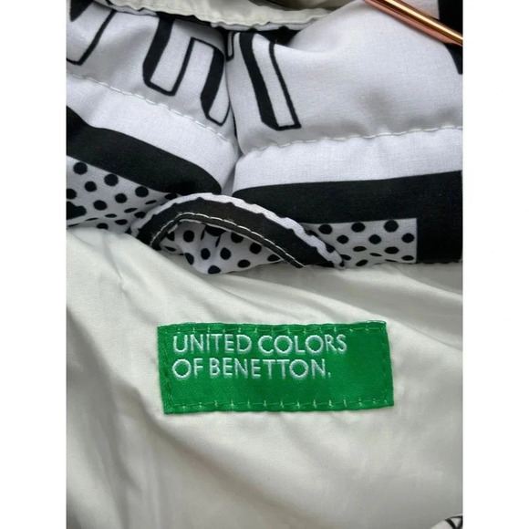 United Color of Benetton Kids Puffer Hoodie Graphic Jacket Sz XL Age 10/11 - Picture 11 of 12